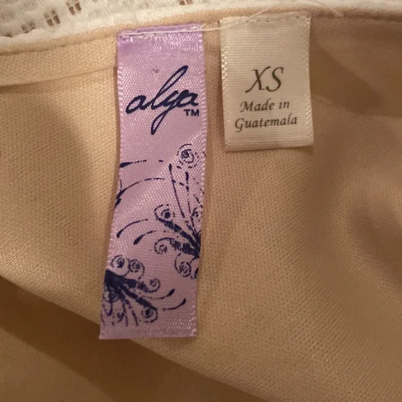 Alya White Wedding Perforated Texture A Line Mini Dress. Few Frayed Seams - Picture 9 of 9